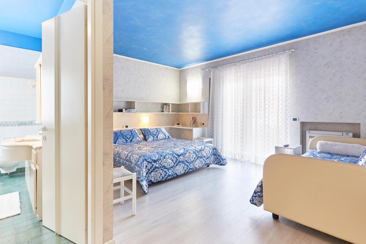 Hotel Villa Lilla Desenzano del Garda Kültér fotó