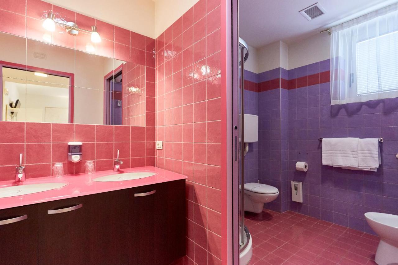 Hotel Villa Lilla Desenzano del Garda Kültér fotó