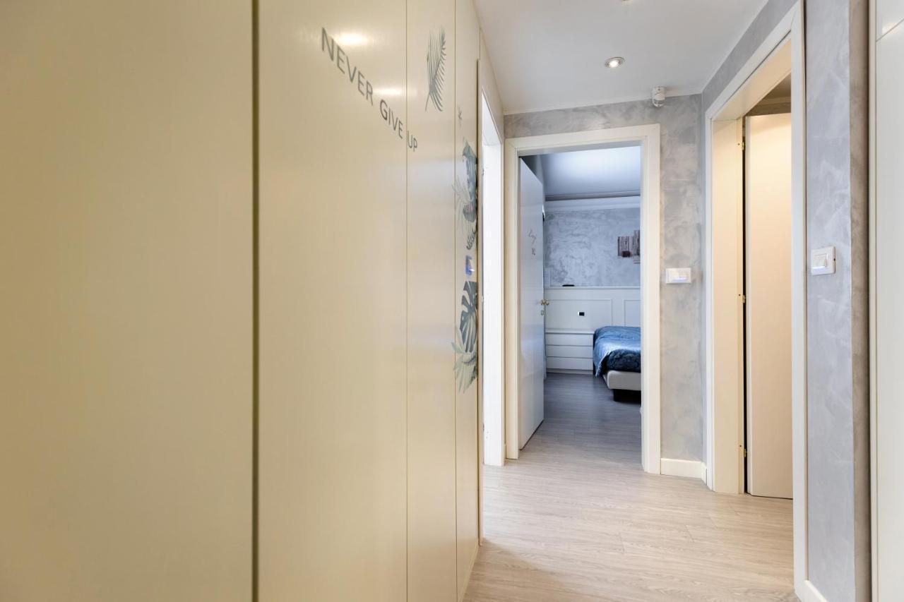 Hotel Villa Lilla Desenzano del Garda Kültér fotó