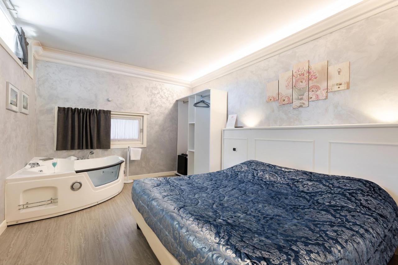 Hotel Villa Lilla Desenzano del Garda Kültér fotó